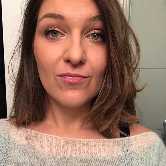 Meet your Posher, Clemence - Picture 1 of 1